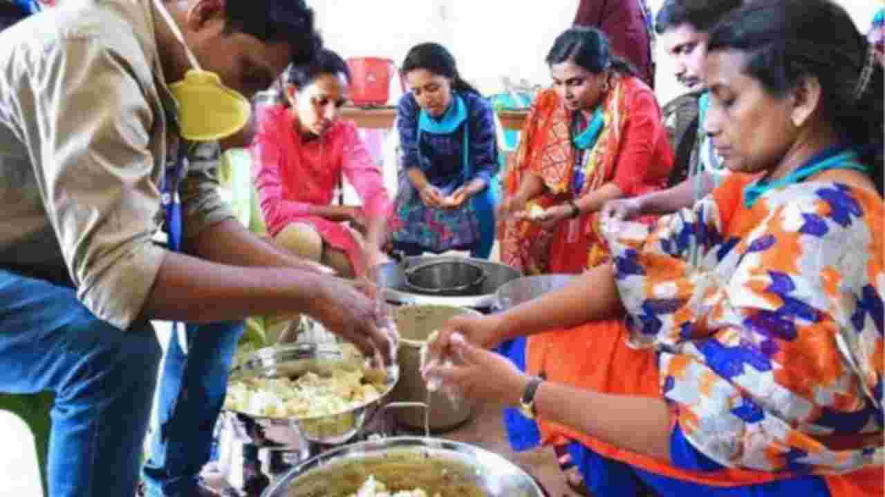 Daily Hospital Meal Program Reaches 2-Year Milestone